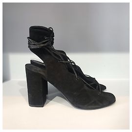 Autre Marque Sandales Saint Laurent T.37,5 Black