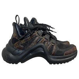 Baskets Louis Vuitton Archlight T.36,5 Black