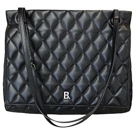 Bolsa Balenciaga B.dot preta Preto