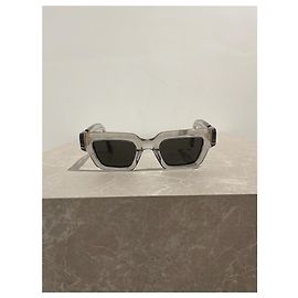 Óculos de sol Bottega Veneta Cinza