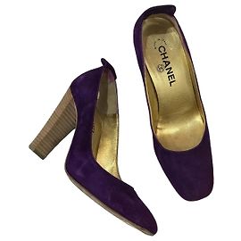 Escarpins Chanel violets T.38 Violet