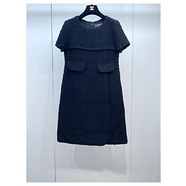 Chanel Kleid aus schwarzer Bouclé-Wolle Mehrfarben