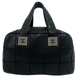 Bolsa Mini Boston Chanel em couro preto Preto
