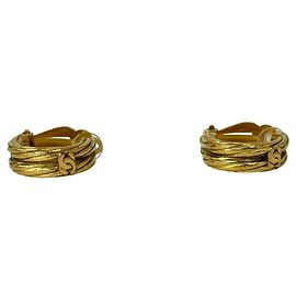 Orecchini Chanel Vintage motivo Coco Mark D'oro