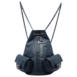 Lo zaino Chanel Blue Large in vitello è tornato Blu Blu navy