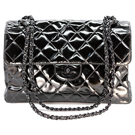Mala Chanel Double Face Maxi 30 Couro de Verniz Preto Preto