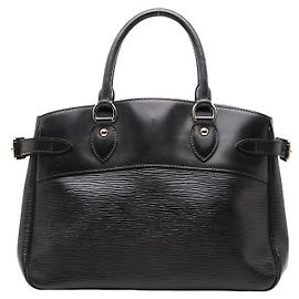 Louis Vuitton Epi Passy PM Negro