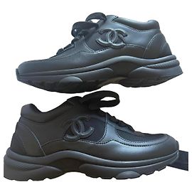 Baskets Chanel en cuir noir Noir