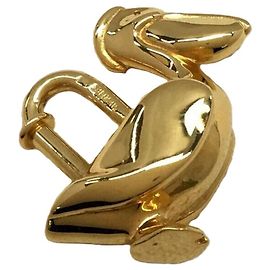 Hermès Breloque Pélican plaqué or Doré
