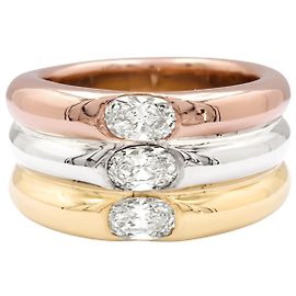 Anello Cartier, "Ellipse", tre ori e diamanti. Altro