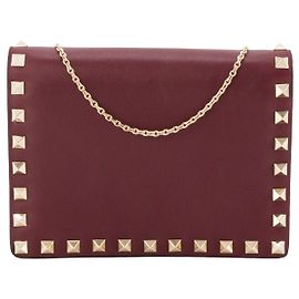 Valentino Garavani VALENTINO - Bolsa de ombro Valentino Rockstud em couro liso bordeaux Bordeaux