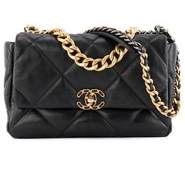 CHANEL - Bolsa de ombro Chanel 19 em couro preto Preto