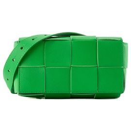 BOTTEGA VENETA - Bolsa cinto Bottega Veneta Cassette em couro granulado verde Verde