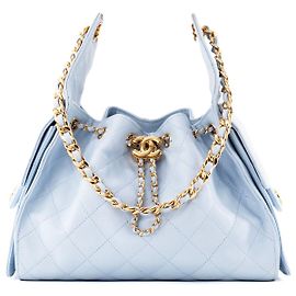 CHANEL - Chanel 25 small Schultertasche aus light blue Leder Blau