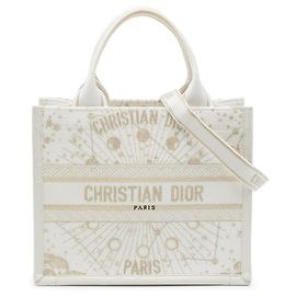 Dior Book Tote Small en toile brodée blanche avec étoiles dorées Blanc