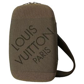 Bolso bandolera Louis Vuitton Damier Géant Maje Otro