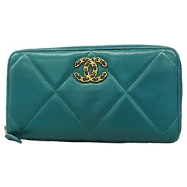 Portefeuille long Chanel en agneau vert Vert