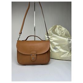 Sac à main structuré en cuir Vintage Courreges avec poignée supérieure c. fin des années 1990 Tan Camel