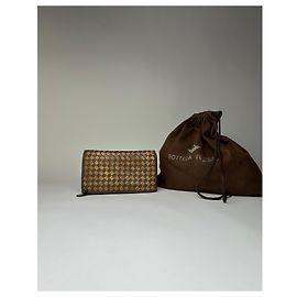 Vintage Bottega Veneta Intrecciato Leather Bifold Wallet Late 1980s Brown Gold Brown