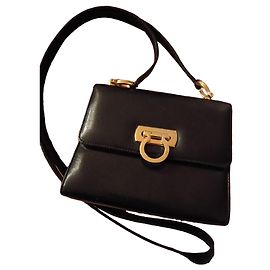 Salvatore Ferragamo Schwarze Lederhandtasche Schwarz