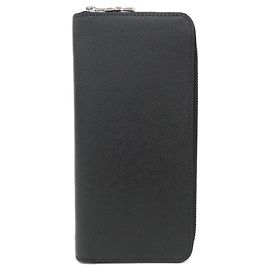 Louis Vuitton Taiga Zippy Wallet Black