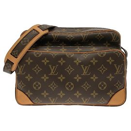 Bolso de hombro Louis Vuitton Monogram Nile Castaño