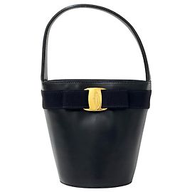 Salvatore Ferragamo Navy Leather Handbag Navy blue