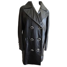 Chanel Métiers d'Art Paris-Rome Black Leather Coat Black