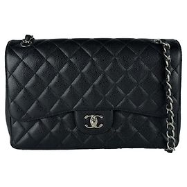 Bolso de hombro Chanel Matelassé 30 Negro