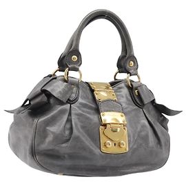 Miu Miu Handtasche aus Leder Grau Goldfarben Auth BA15532V Braun Andere