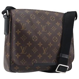 LOUIS VUITTON Monogram District PM Shoulder Bag M40935 LV Auth 201538V Monogram