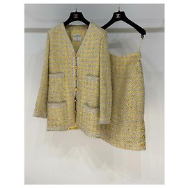 Falda Chanel de tweed amarillo talla 36 Multicolor