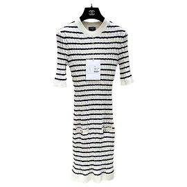 Robe Chanel Rayée en Coton avec Détail Ajouré Multicolore