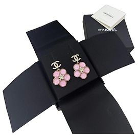 Brincos de Pérolas Chanel Rosa Logótipo Double-C Multicor