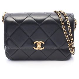 Borsa a tracolla Chanel Matelassé Small Flap Nero