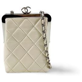 Chanel CC Frame Clutch mit Kette aus gestepptem Lammleder und Plexiglas Beige