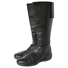 Botas altas de piel negra Prada Negro
