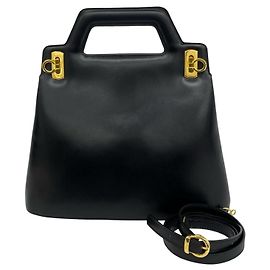 Salvatore Ferragamo Black Leather 2-Way Shoulder Bag Black