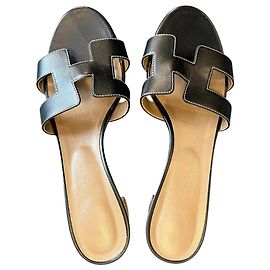 Hermès Sandales à talons Hermes en cuir noir Autre