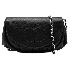Chanel Black CC Caviar Half Moon Wallet on Chain Nero