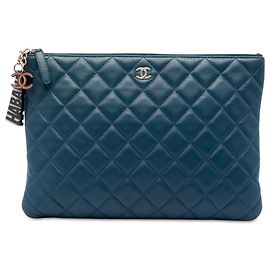Chanel Blue Medium Quilted Lambskin Cuba La Habana O Case Clutch Blau Dunkelblau