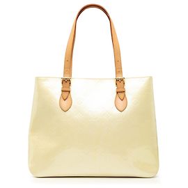 Louis Vuitton Yellow Monogram Vernis Brentwood Andere Gelb