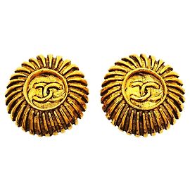 Boucles d'oreilles clips Chanel plaquées or Doré