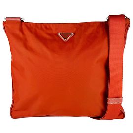 Prada Schultertasche aus orangefarbenem Nylon Orange