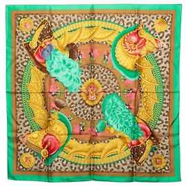 Hermès Lenço Hermes Carre 90 CASQUES et PLUMETS Multicor Verde