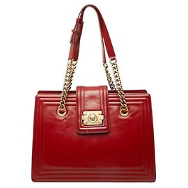 Bolso Tote Chanel Coco Mark Boy 32 con cadena Roja