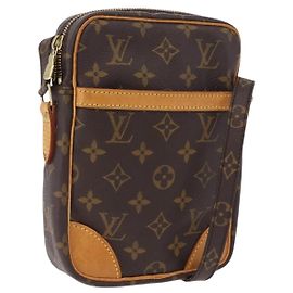 LOUIS VUITTON Bolso de hombro Monogram Danube M45266 LV Auth ka6375A Monograma