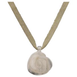 Colar Choker CHANEL Camelia em plástico Clear CC Auth bs37450 Outro