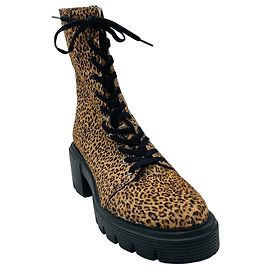 Botines Stuart Weitzman Soho de pelo de becerro con estampado de leopardo Tan / Black Camello