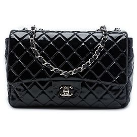 Bolsa de Ombro Chanel Jumbo Classic Single Flap em Verniz Preto Preto